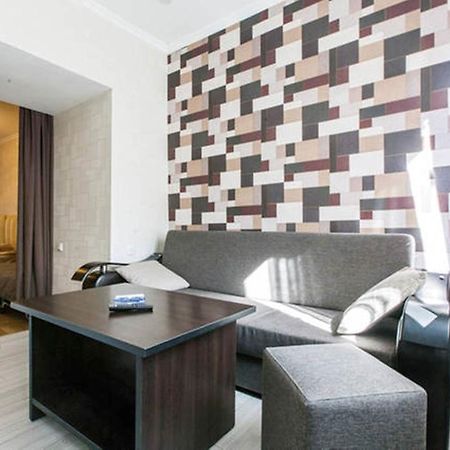 Garry Apartment Tbilisi ภายนอก รูปภาพ