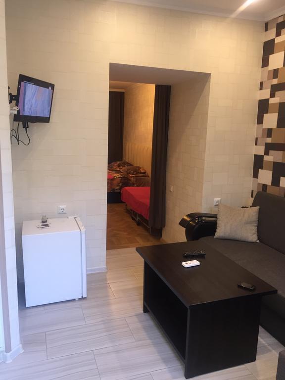 Garry Apartment Tbilisi ภายนอก รูปภาพ
